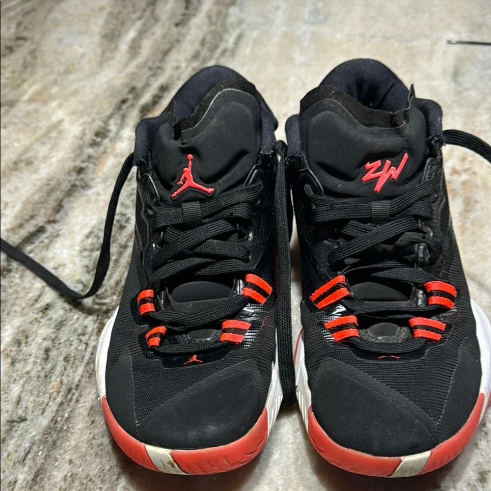 Jordan Zion 1 Bred Black Bright‎ Crimson Basketball Shoes DA3131-006 Mens 7Y